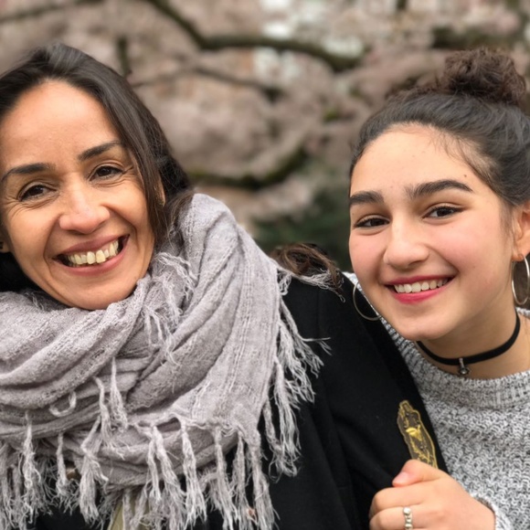 Meet your Posher, Bel - Picture 2 of 2